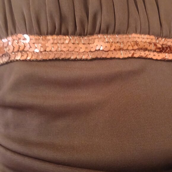 City Triangle Burgundy Purple trim, sequin, size M - Picture 3 of 3